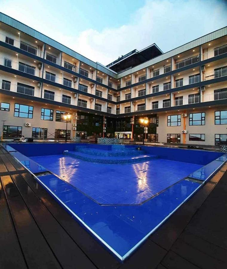 Subic Riviera Hotel And Residences Olongapo Extérieur photo